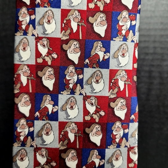 Disney World Men's Silk Tie Grumpy - Picture 2 of 4